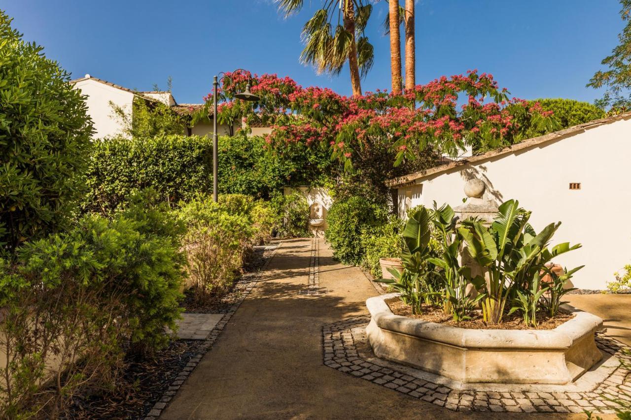 Hotel La Tartane Saint-Tropez Exteriör bild